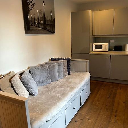 Luxurious Central Soho Apartment 런던 외부 사진