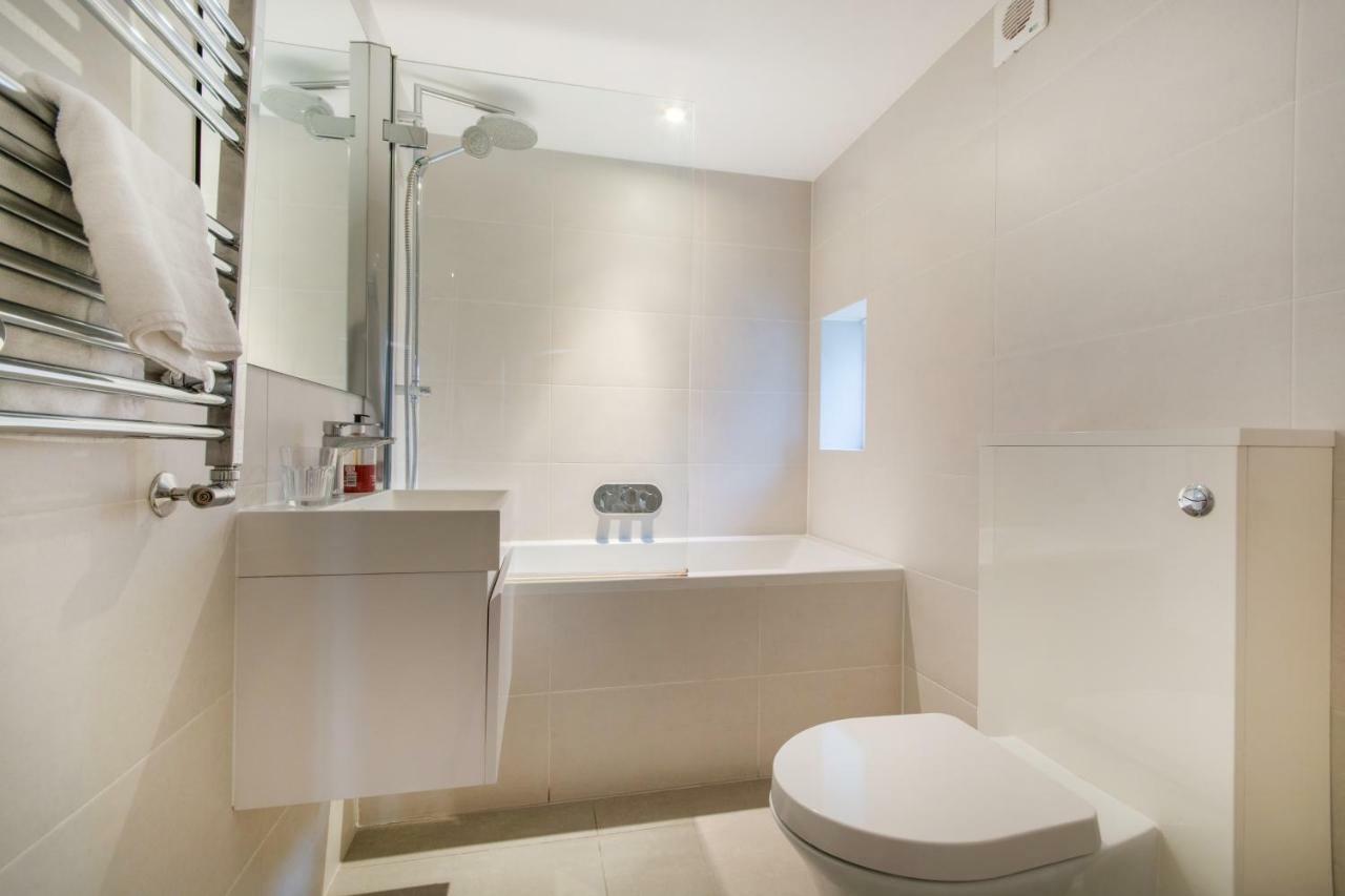 Luxurious Central Soho Apartment 런던 외부 사진